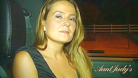 Sav ending hundreds and taking off her feet