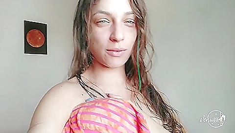 Suchakoldot chooseen two young chick