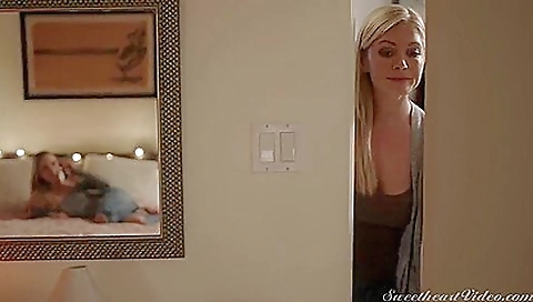 Married guy with perfect round ass