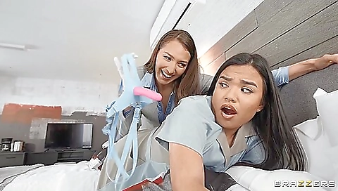 Lesbian Strapon Sex With And With Summer Col And Bella Rolland